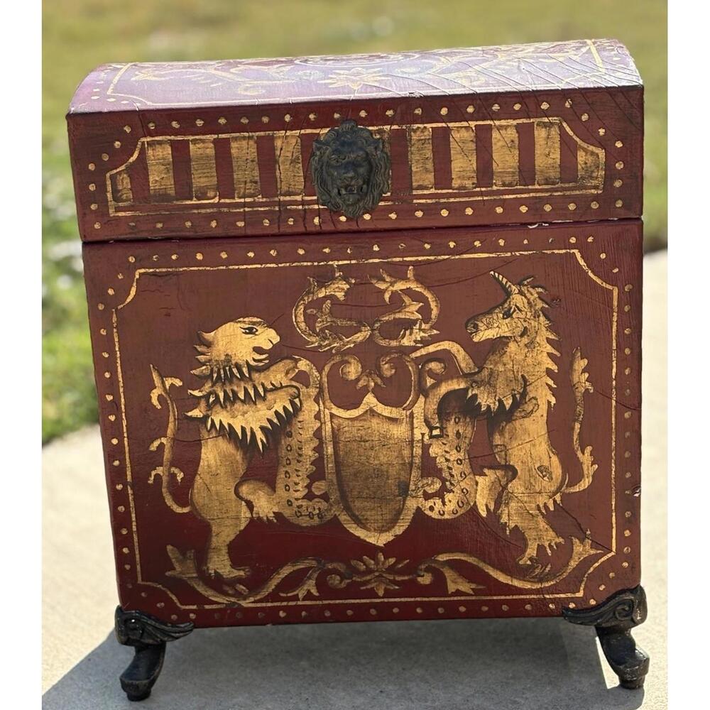 Late 20th Century Vintage Toile Leather Document Keepsake Box Lion Crest Baroque